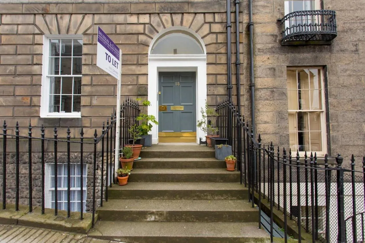 Altido Quiet City Centre Spacious Apartment Edinburgh