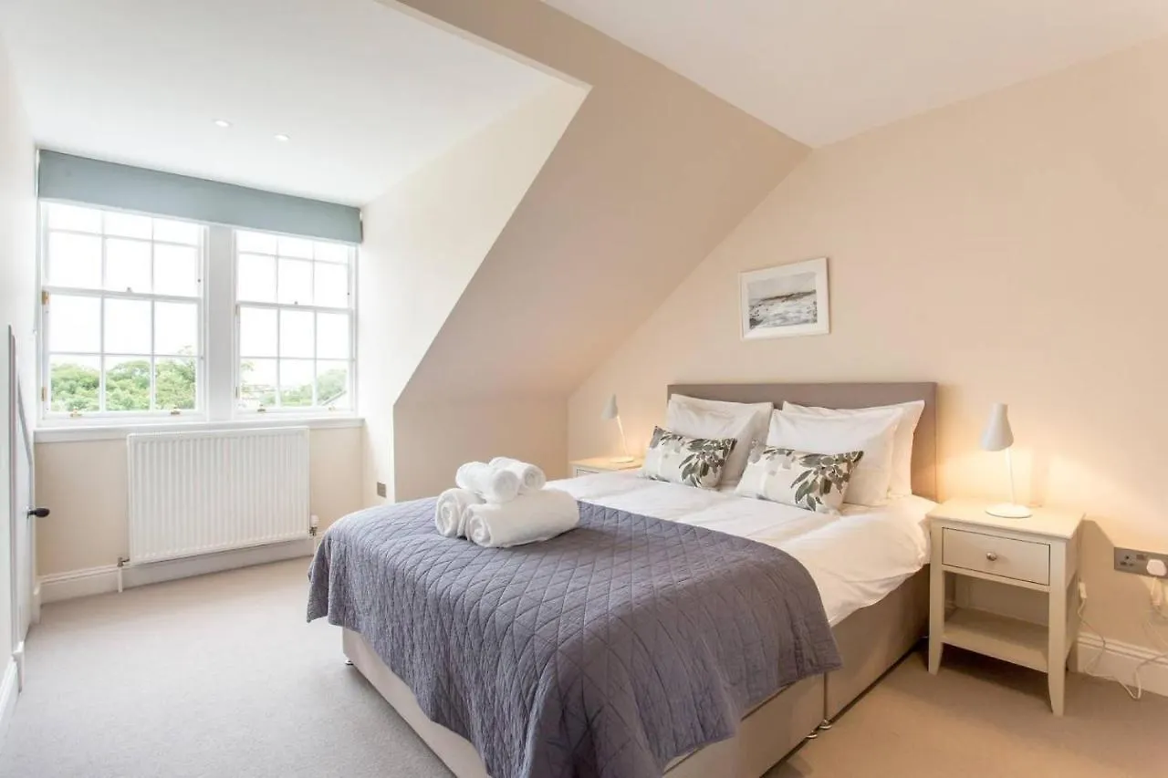 Altido Quiet City Centre Spacious Apartment Edinburgh