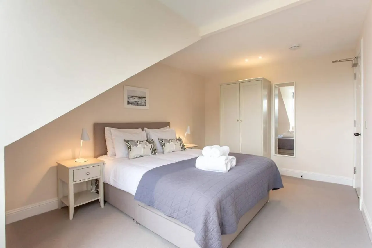 Altido Quiet City Centre Spacious Apartment Edinburgh 0*,  United Kingdom