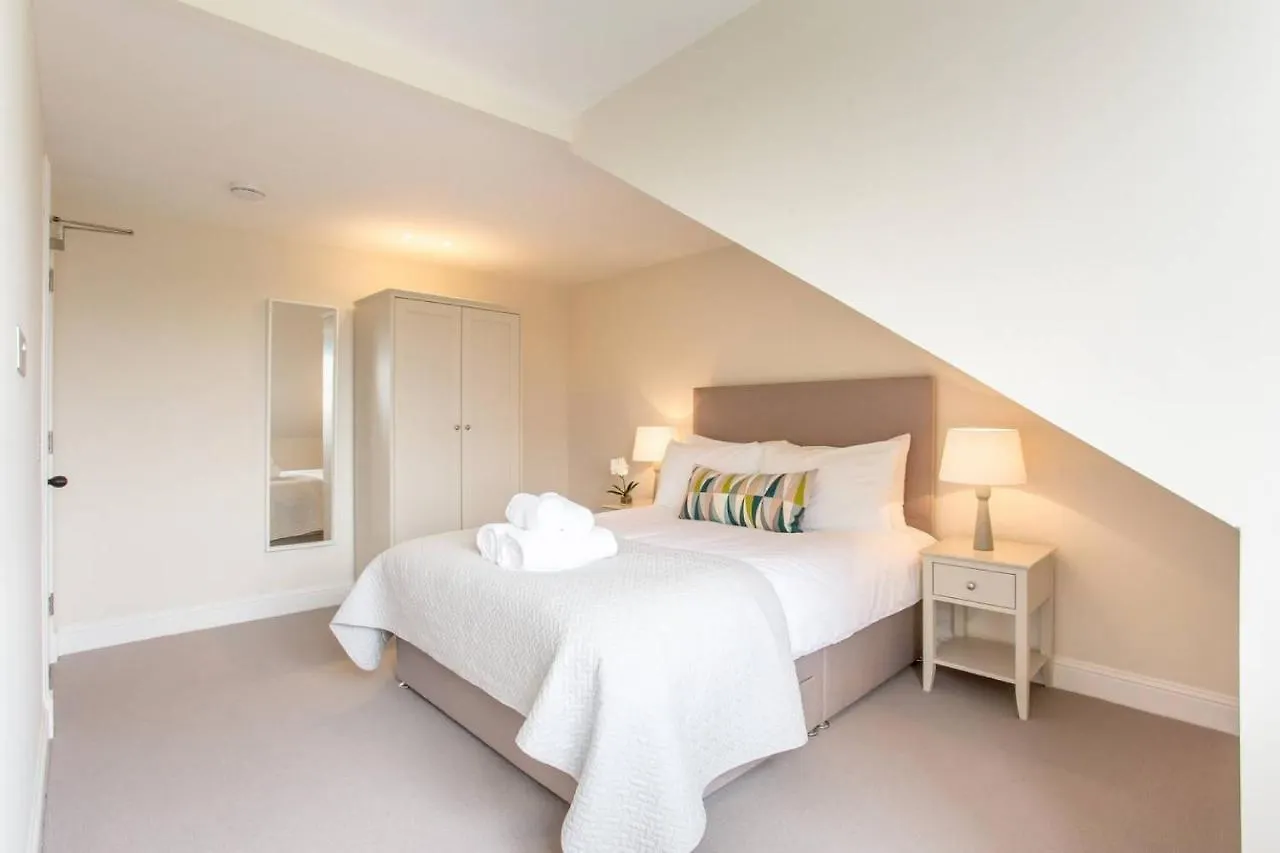 Altido Quiet City Centre Spacious Apartment Edinburgh
